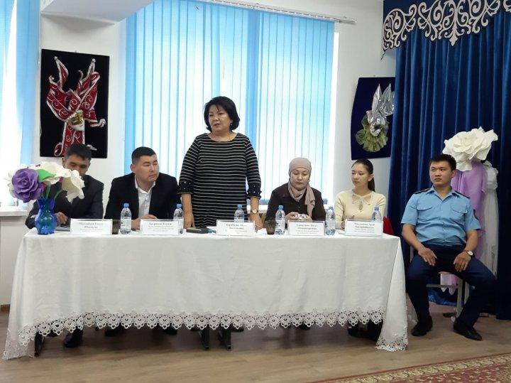 Көшпелі "Кеңес беру алаңы" атты аудандық автокеруені