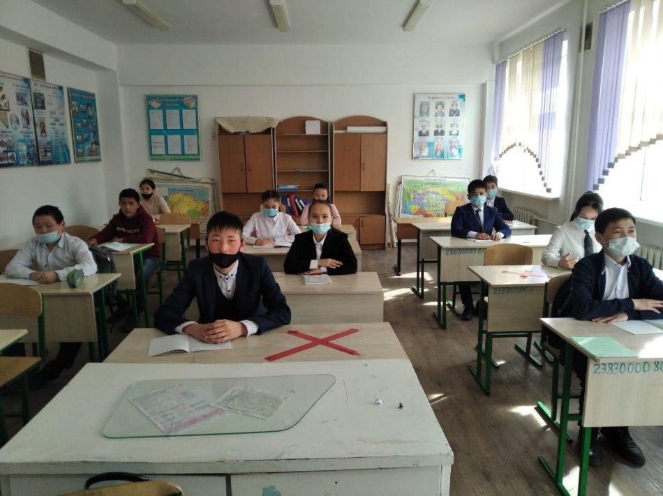 "Пікір сайыс-сөз додасы" дебат клубы