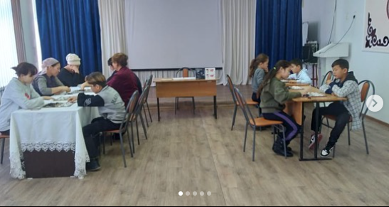Дойбы үйірмесіне қатысатын оқушылардың ата аналарымен "Әкем, шешем және мен " атты отбасылық жарыс өтті