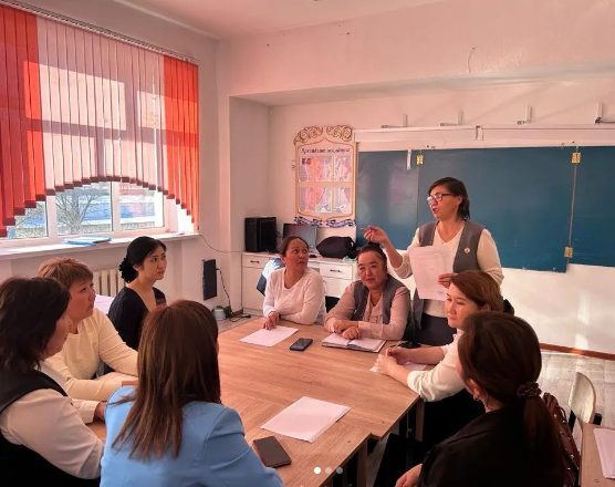 Қазақ тілі мен әдебиеті әдістемелік бірлестігінің ІІІ отырысы болып өтті.