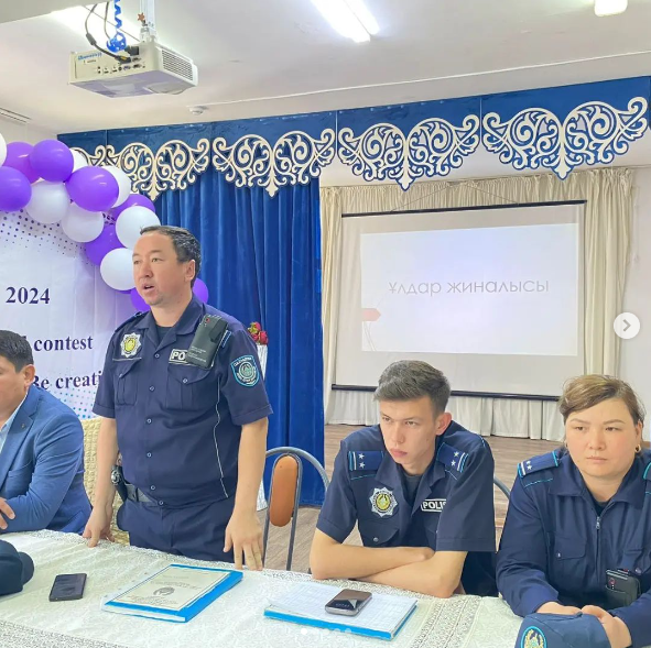 "Ұл- ұлт қорғаны" тақырыбында 8-11 сынып ұлдарымен жиналыс өткізілді.