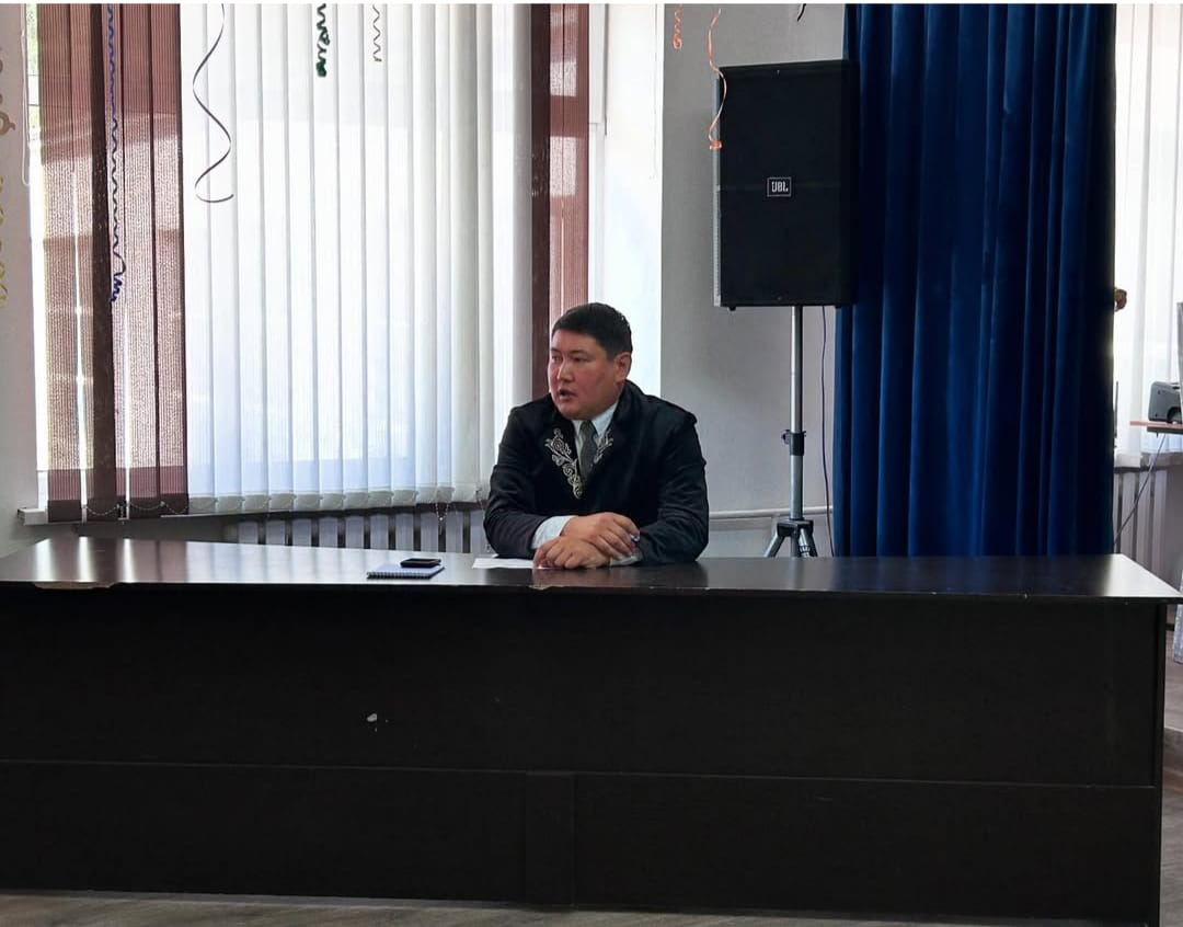 Директор жанындағы кеңесте қаралған мәселелердің мазмұны мен қабылданған шешімдер