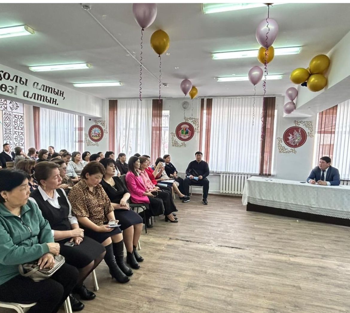 білім беру жүйесінде сыбайлас жемқорлықты жоюға бағытталған жұмыстар туралы педұжыммен жиналыс өтті.