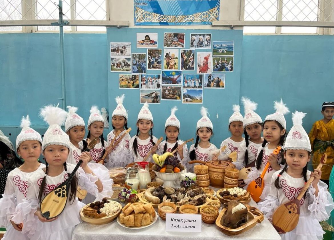 «Қазақстан: бір ел, бір отбасы» атты өнер фестивалі өтті.